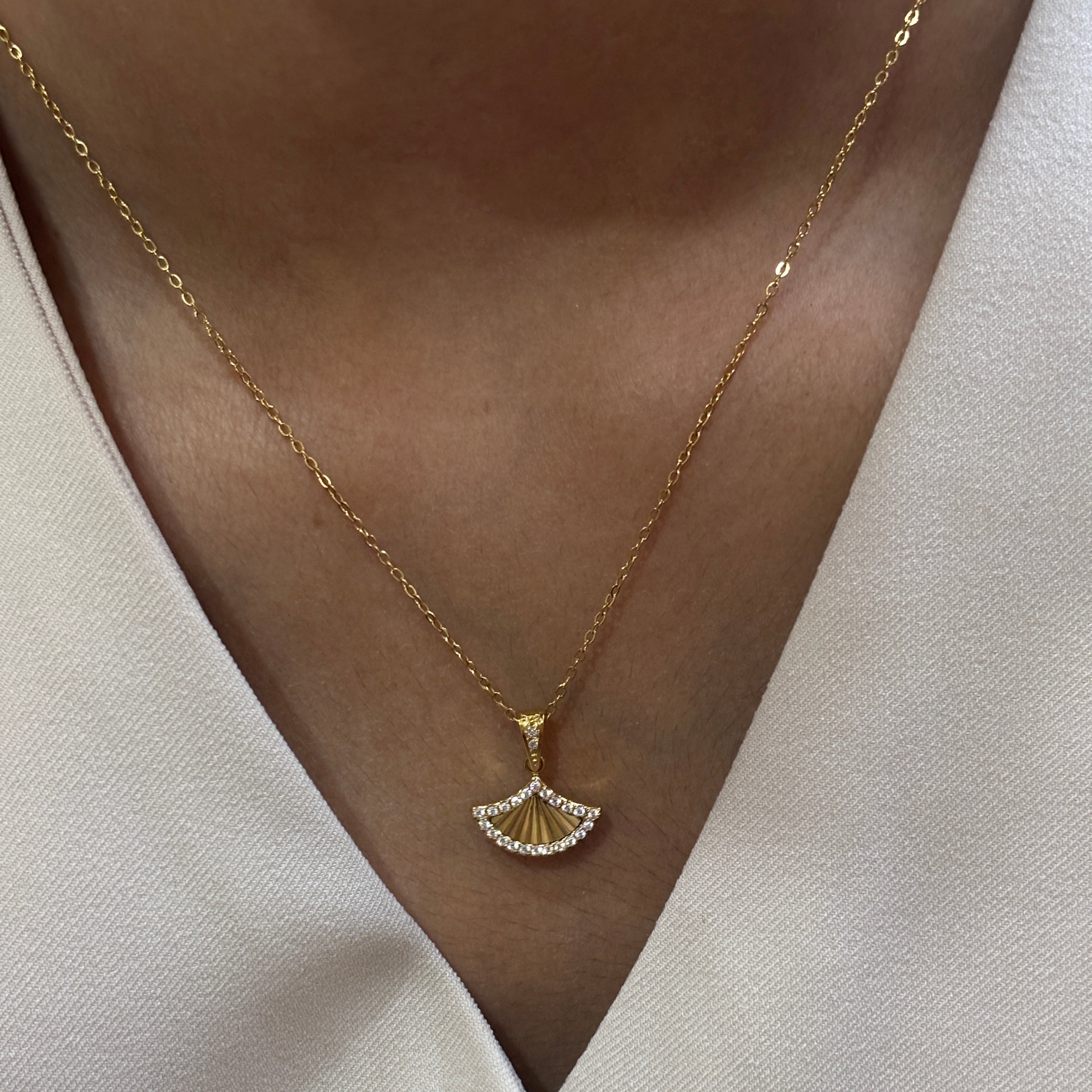 Fan Necklace