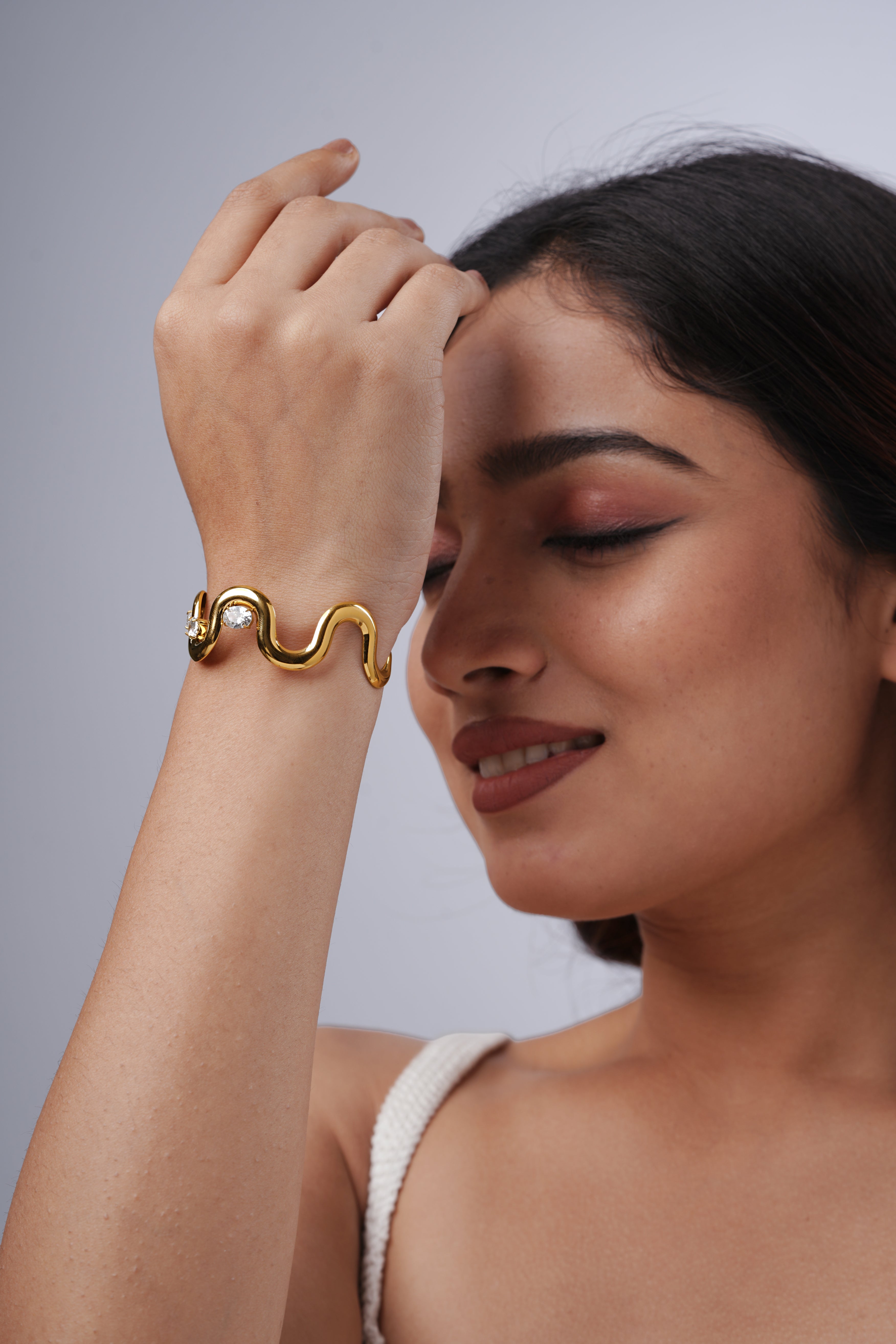 Curve Stone Bracelet