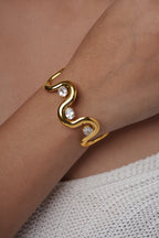 Curve Stone Bracelet